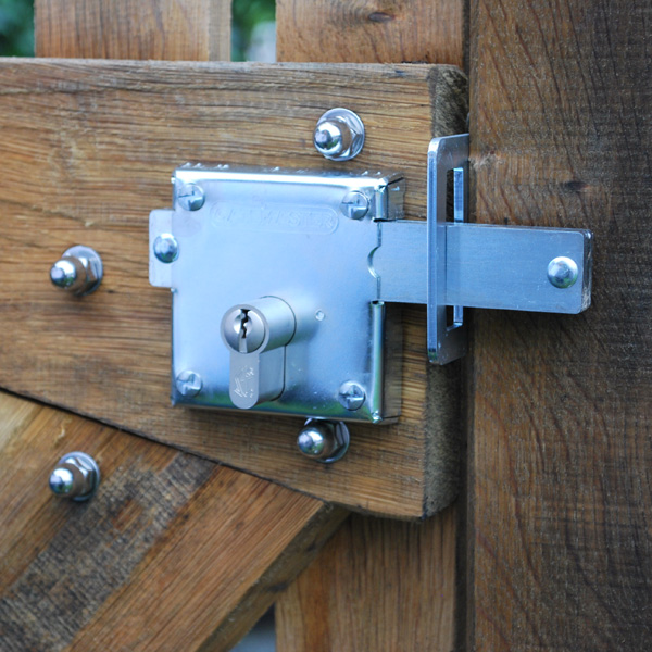Gatemaster screw-fixed lock for gates up to 1" thick, in wooden gate, fifth view