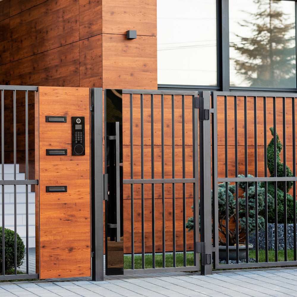 SureClose MK180 fitted to a gate