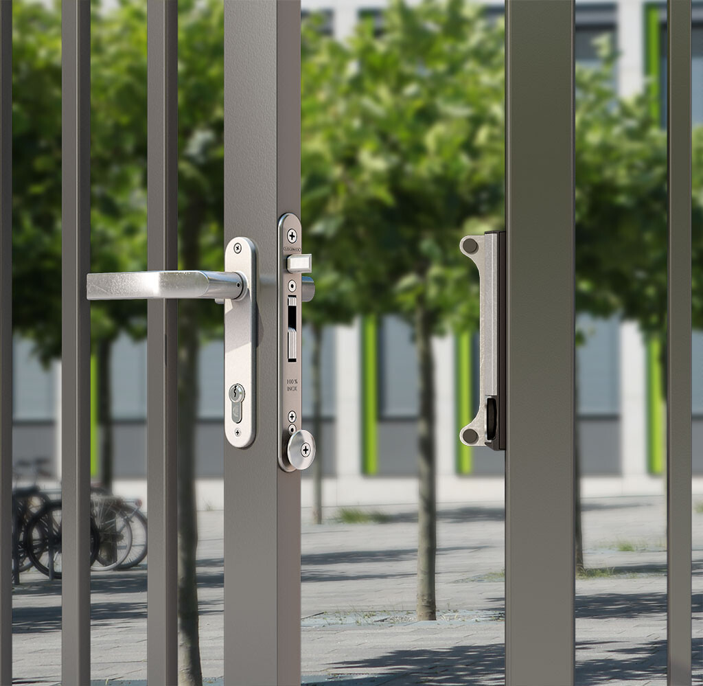 Locinox SIXTYLOCK fitted in a gate profile