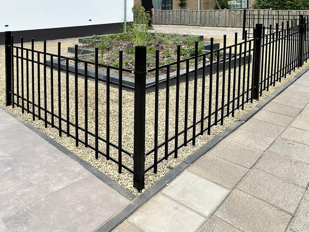 60 x 40 mm post used with ornamental fencing